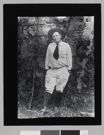 Jack London and rifle