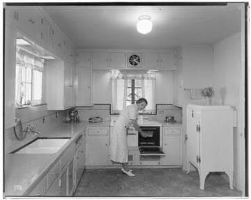 H2.3 - Home Kitchen - All Electric Home of: Mrs. Brooks