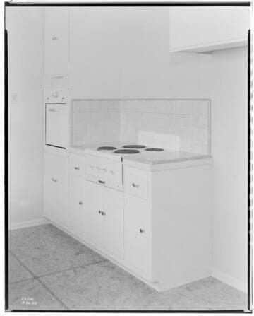 H2.3 - Home Kitchen - Electric home of Mr. Niebecker