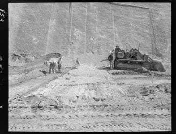 Big Creek - Mammoth Pool - Uncovering vertical drain and filter