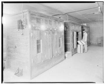 P2 - Poultry - Electric incubators at "Mr. Hatcher's" ranch