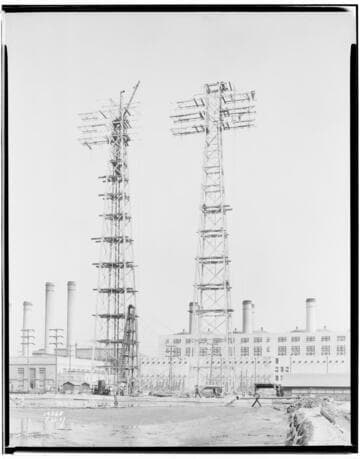 Long Beach Steam Station, Plant #3 - Close-up of two towers nearest plant