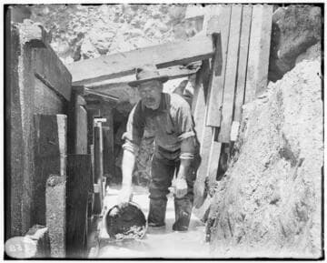 Tunnel construction on Mill Creek #3 Hydro Plant line