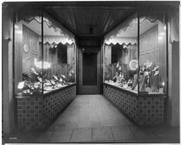 L1.3 - Lighting, stores - Window Light