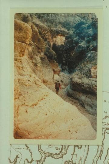 Narrow gorge in Redwall in Granite Park Canyon