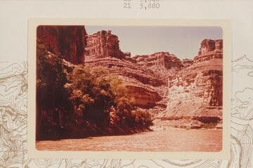 Route to the rim at Mile 1, right bank.  Green River gauge:  May 19:  6,120 cfs.  May 20:  5,840 cfs.  May 21:  5,880 cfs