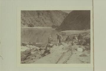 Lunch stop at Diamond Creek; Buzz Holmstrom has joined the Caltech party