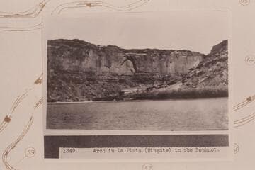 Arch in La Plata (Wingate) in the Bowknot
