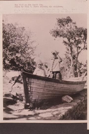 The "Utah" at the South Rim.  Children of Will C. James.  Dick Muller came to canyon in 1920; does not remember what happened to Russell boat but does remember its being between old Bright Angel Lodge and studio