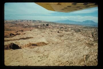 Waterpocket Fold; Henry Mountains