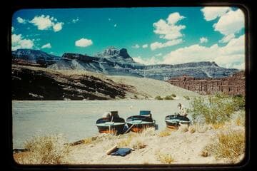 Lunch stop below Unkar