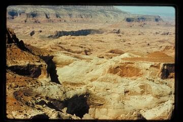 Across Glen Canyon toward Fifty Mile north side of Butte 6069