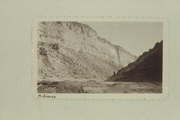 One of Bus Hatch's boloneys starting into Soap Creek Rapid.  Lees Ferry gauge:  26,200 cfs