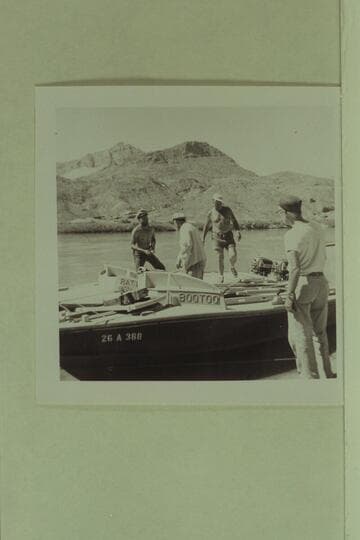 Preparation for departure from Lees Ferry.  Marston-Disney cruise.  Larry Sanderson; Rod Sanderson; Roy Bolton; Ballard Atherton