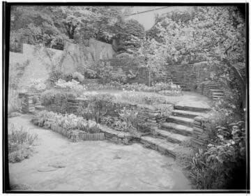 Douglass, Mr. and Mrs. Earl S., residence