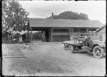 Almond farm. [Variant]