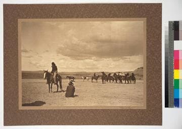 Gathering of Navajo at Chinle to engage in Indian sports