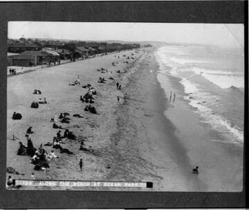 Along the beach at Ocean Park