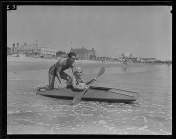 Dorothy Poynton Hill and husband in kayak, Santa Monica