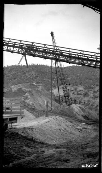 Big Creek Powerhouse #4 - Trouble with conveyor belt