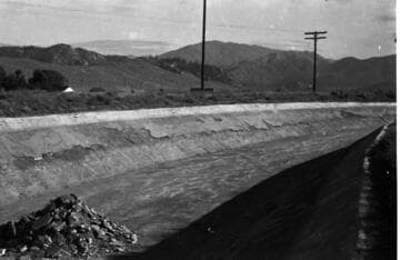 Borel Powerhouse - Borel Canal - Canal ready for guniting