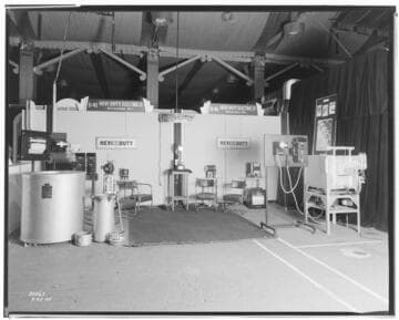 D2.4 - Displays, Fairs