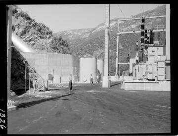 Big Creek - Mammoth Pool - Oil storage area and retaining wall