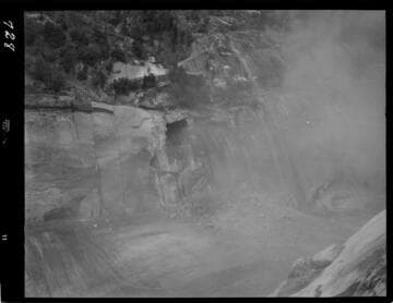 Big Creek - Mammoth Pool - Blast of Daulton Creek overhang