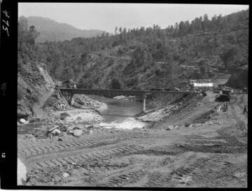 Big Creek - Mammoth Pool - General view of powerhouse bridge