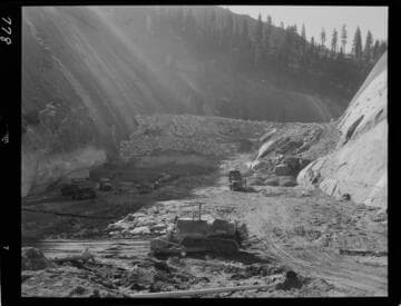 Big Creek - Mammoth Pool - Beginning of under-drain fill