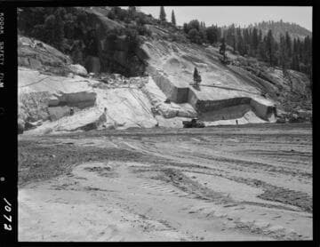 Big Creek - Mammoth Pool - East abutment