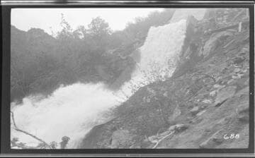 The siphon spillway discharging at Kaweah #3 Hydro Plant
