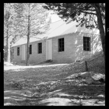 Lee Vining Headquarters Camp