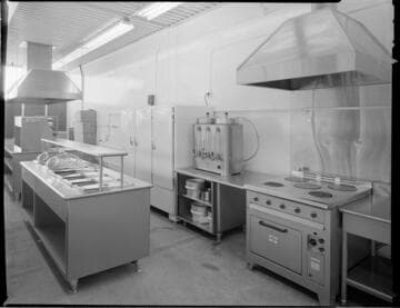 Commercial kitchen