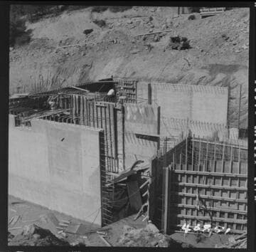 Portal Powerhouse - Looking west