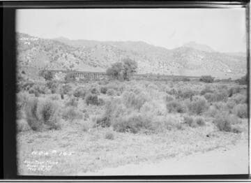 Borel : flume crossing Kern River