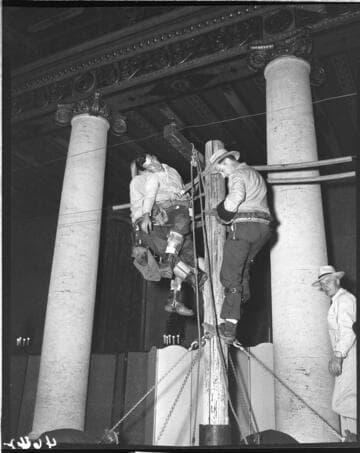 Lineman rescue demonstration on a pole set