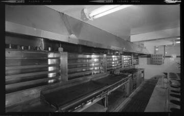 Commercial kitchen