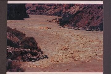 Capsized "Boo Too" at lower end of Vulcan.  Preliminary Bright Angel gauge:  June 19:  107,000.  June 20:  100,000