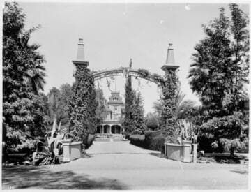 Riverside-Magnolia Ave. residence