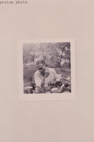 Willie Taylor finishing shaving.  On the Green River